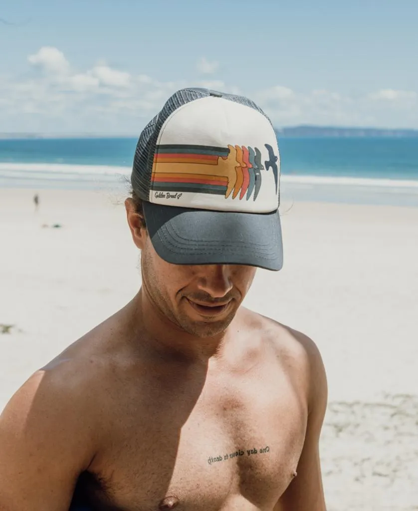 Birds Trucker Cap | Wash Black