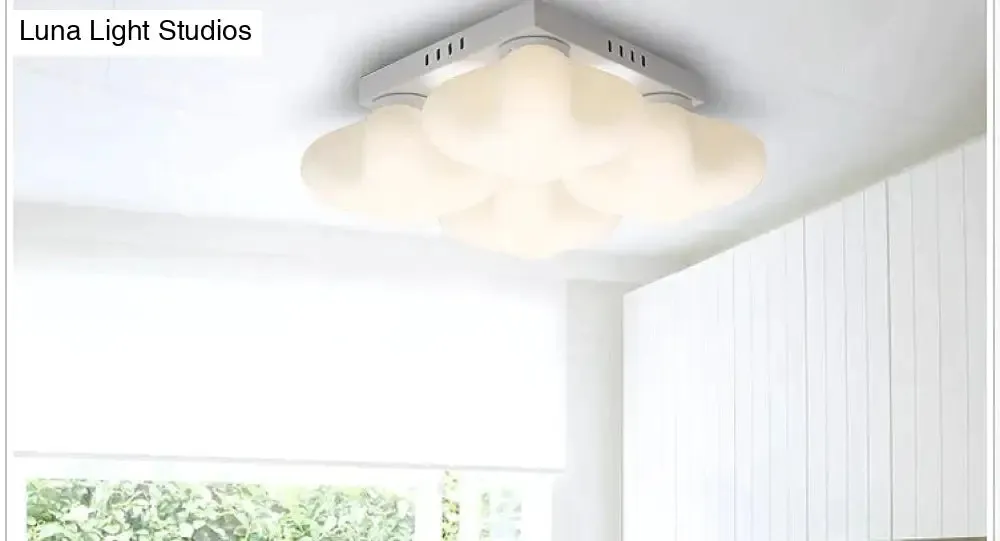 Simple Modern Clover Lamp Nordic Warm Ceiling Lamp